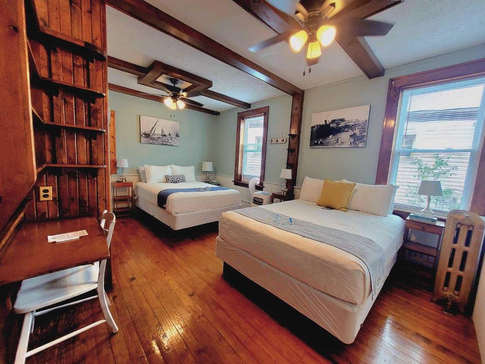 Standard Queen Room with Two Queen Beds interior